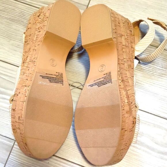 (8-0902) Universal Thread Tan Mellie Shoes Wedges Sz 9 - Picture 6 of 10